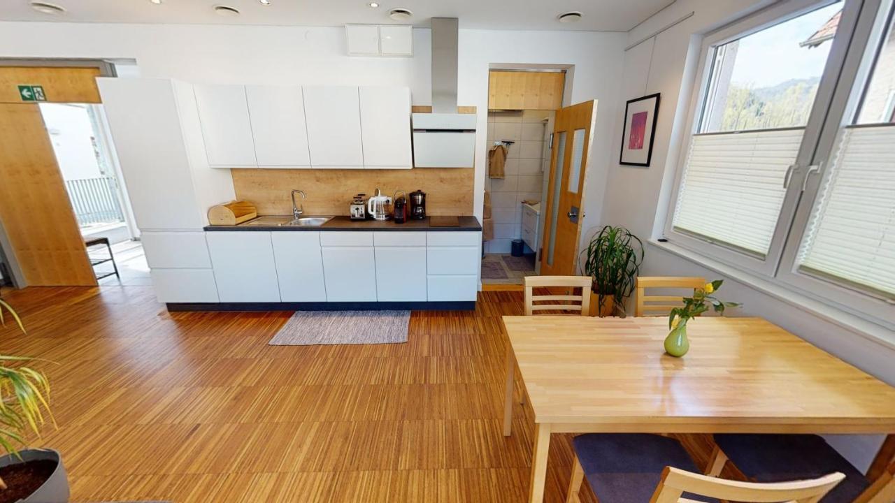 Weingut Baeuerl Apartment เดิร์นชไตน์ ภายนอก รูปภาพ