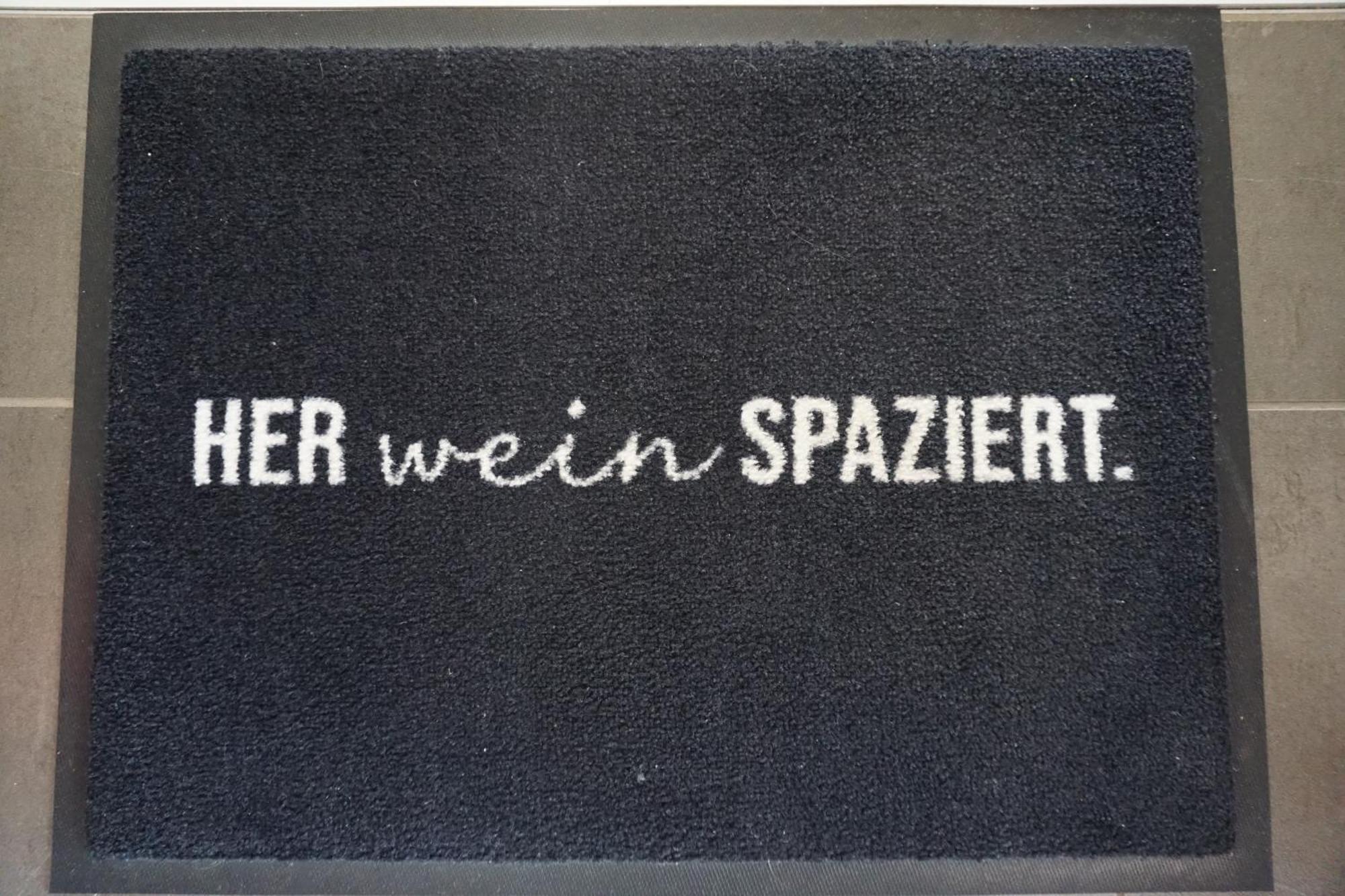 Weingut Baeuerl Apartment เดิร์นชไตน์ ภายนอก รูปภาพ