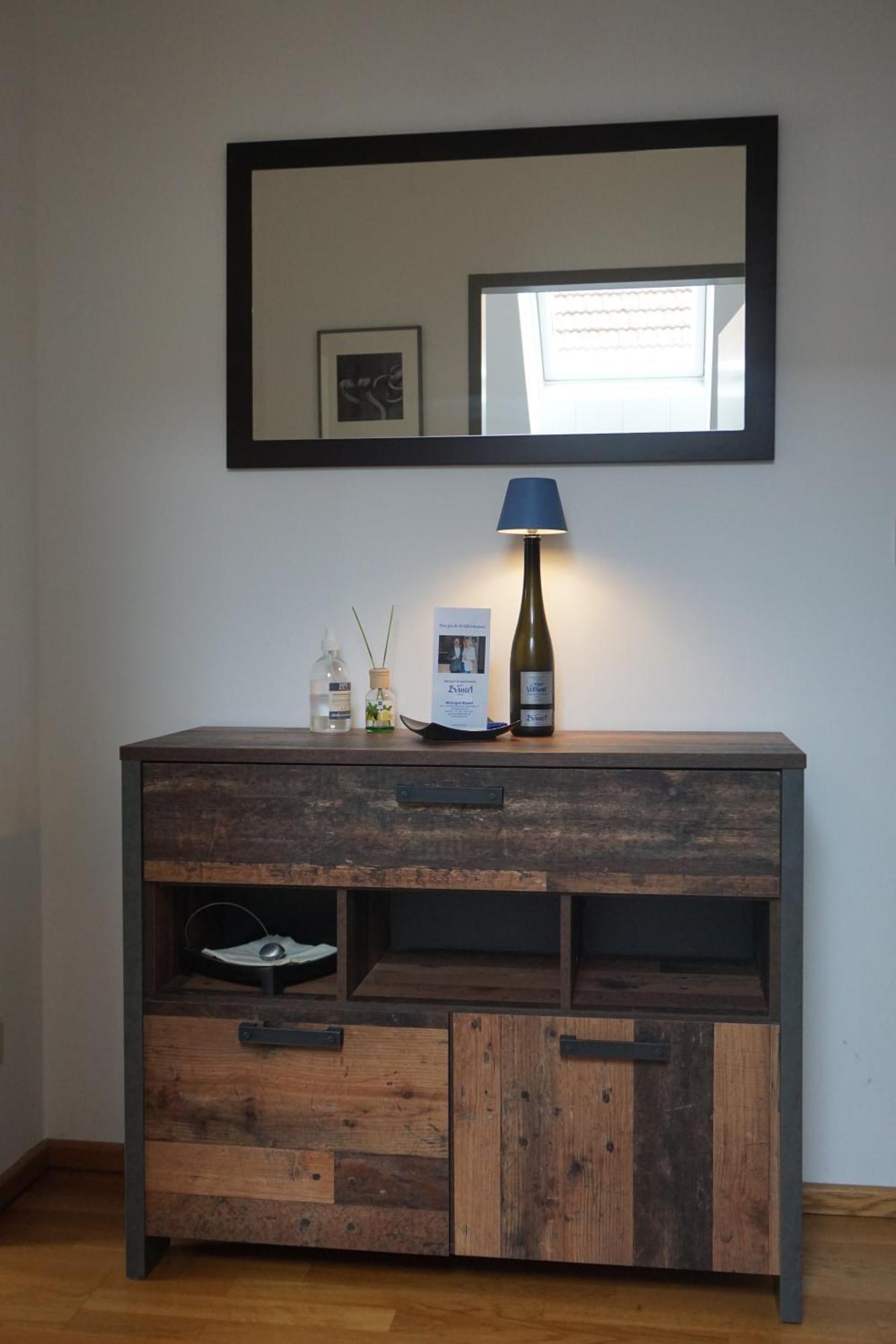 Weingut Baeuerl Apartment เดิร์นชไตน์ ภายนอก รูปภาพ