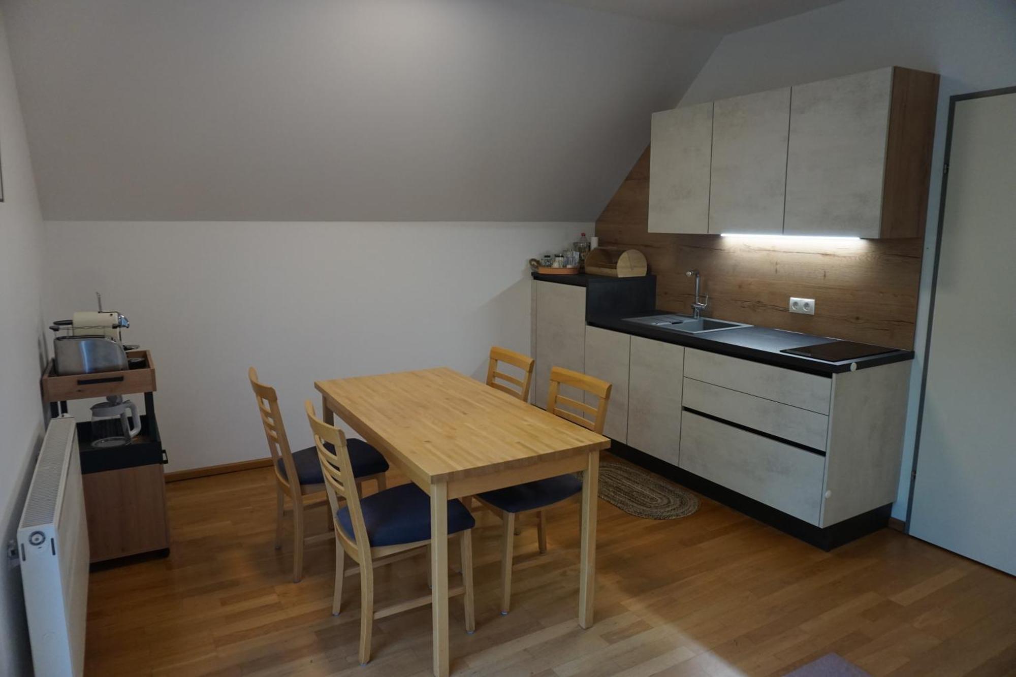 Weingut Baeuerl Apartment เดิร์นชไตน์ ภายนอก รูปภาพ